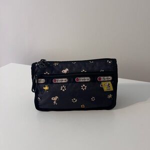 Peanuts x LeSportsac Snoopy Daisy Bag with Pouch (Limited Edition)
